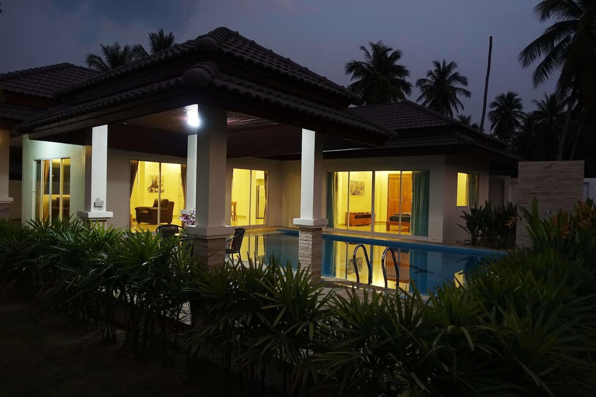 Unique Paradise Resort Bang Lamung Buitenkant foto