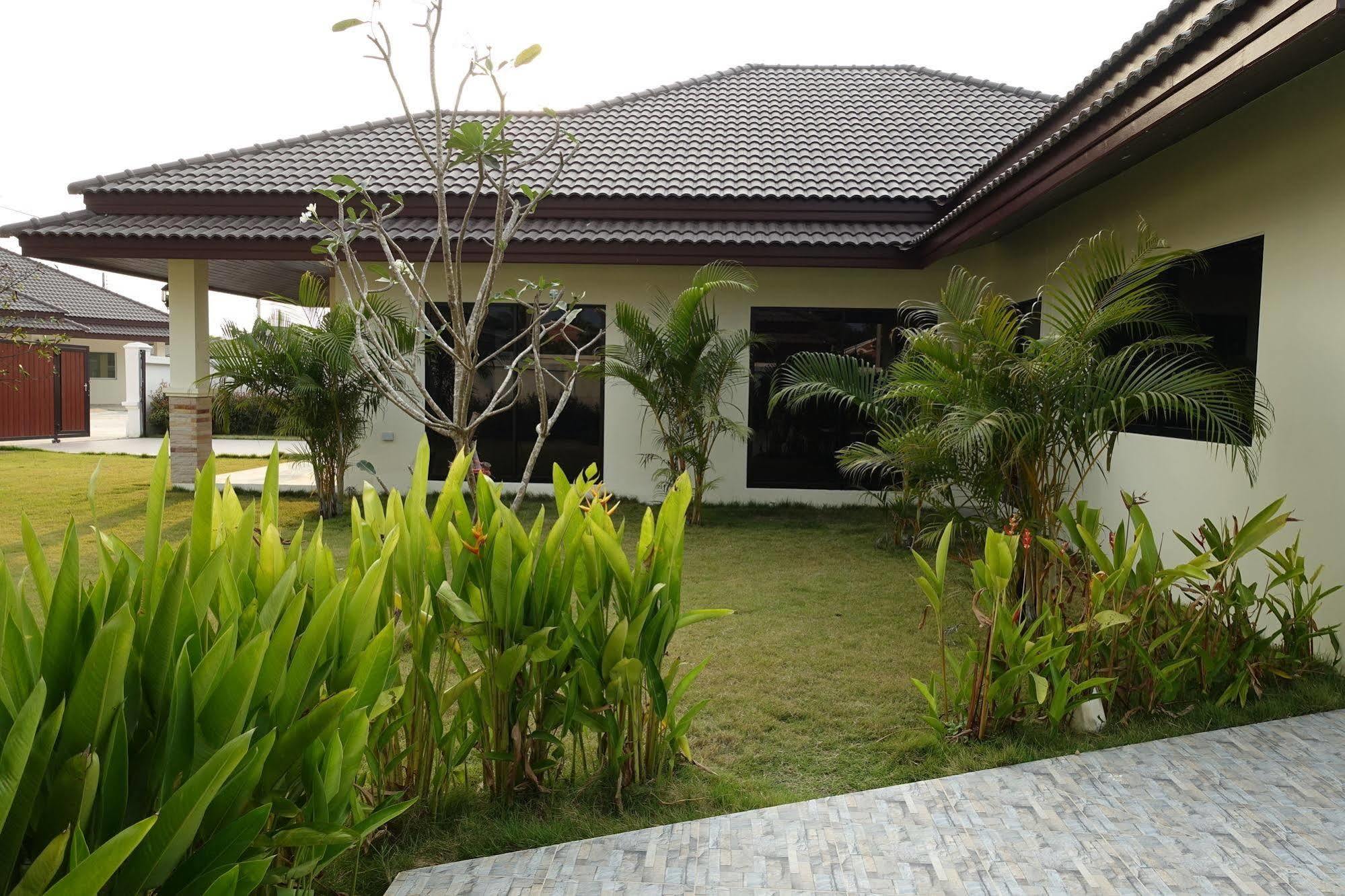 Unique Paradise Resort Bang Lamung Buitenkant foto